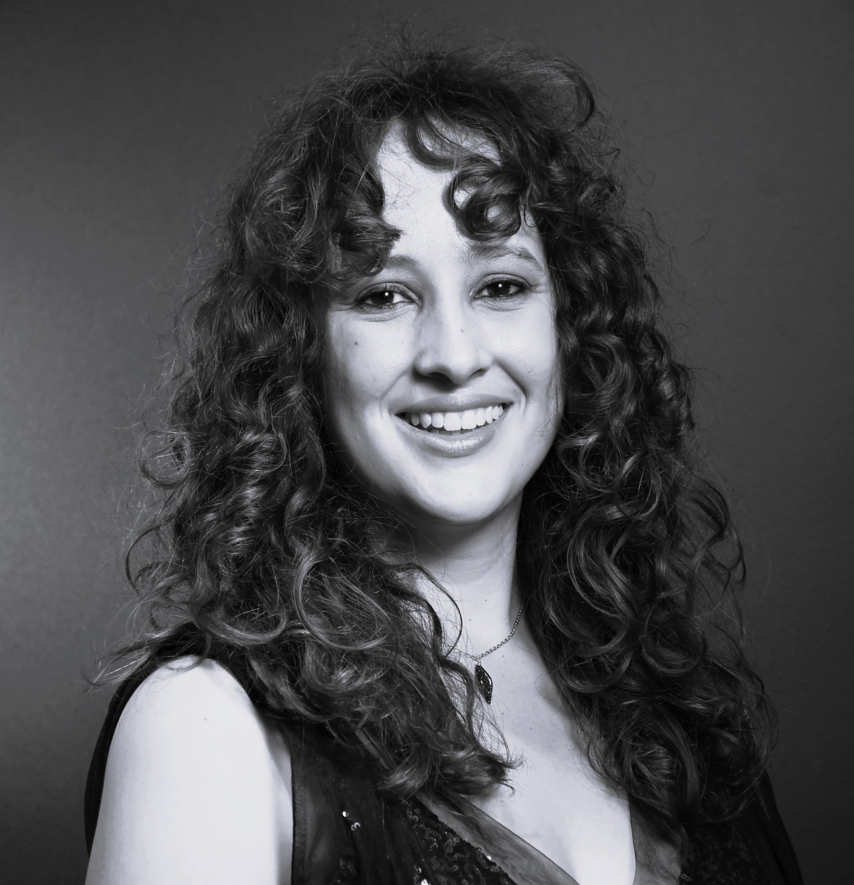 Laetitia Carlile-Purcarea Headshot