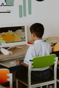 child playing roblox